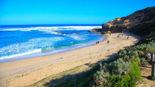 320x180 Sorrento Back Beach