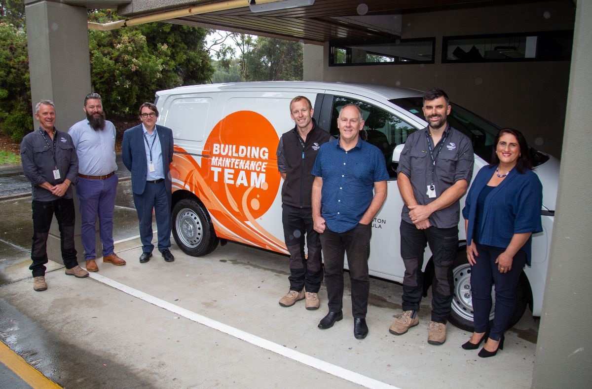 New Building Maintenance team getting the job done Mornington