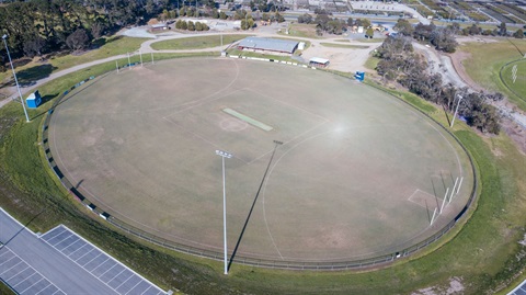 Emil-Madsen-Oval.jpg