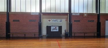 Score Bench