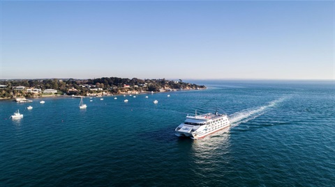 Searoad Ferries_Sailing_Into_Sorrento_lores.JPG