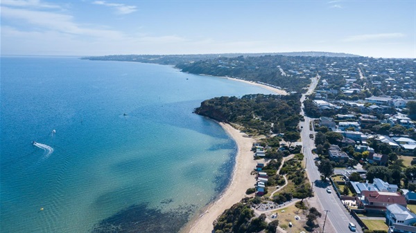 Peninsula-coastline.jpg