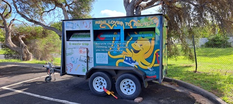 Mobile Recycling Trailer in single car park space.jpg